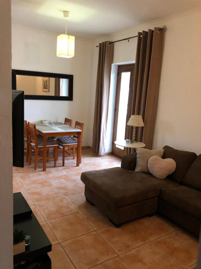 A Casa Amarela Apartment Pinheiro de Coja Ngoại thất bức ảnh