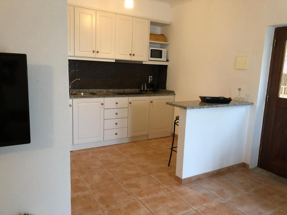 A Casa Amarela Apartment Pinheiro de Coja Ngoại thất bức ảnh