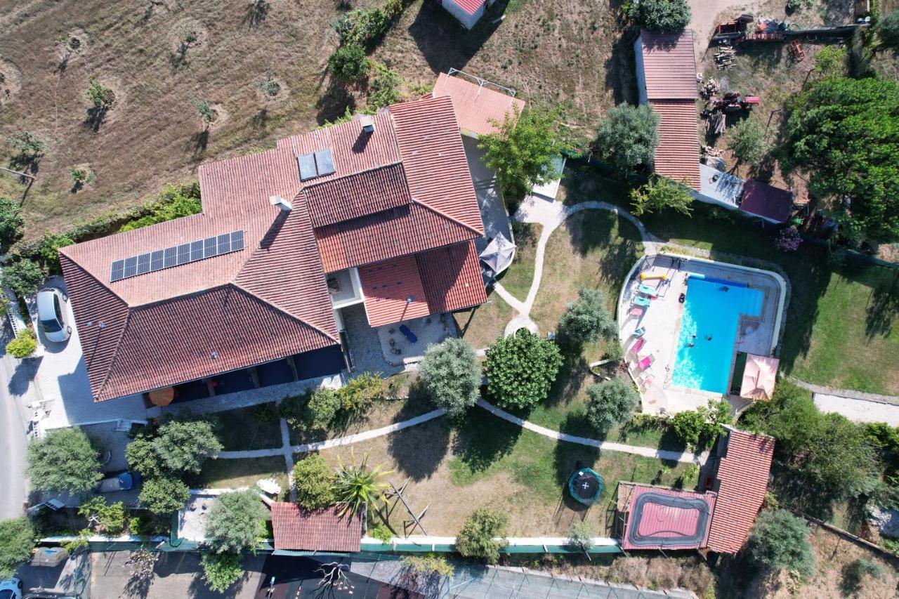 A Casa Amarela Apartment Pinheiro de Coja Ngoại thất bức ảnh