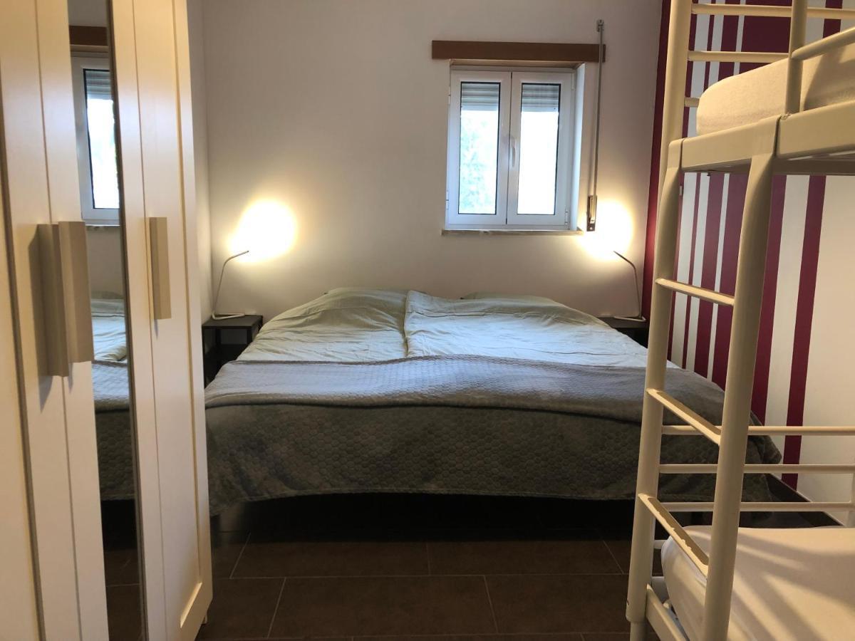 A Casa Amarela Apartment Pinheiro de Coja Ngoại thất bức ảnh